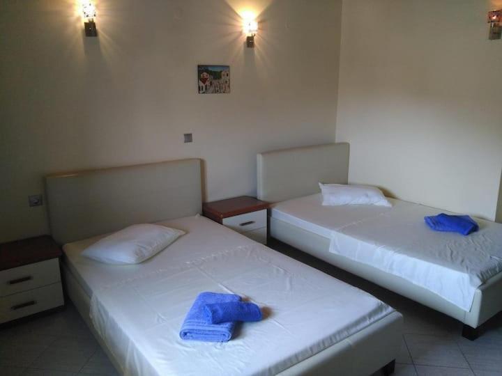 View And Relax Apartment Plataria Bagian luar foto