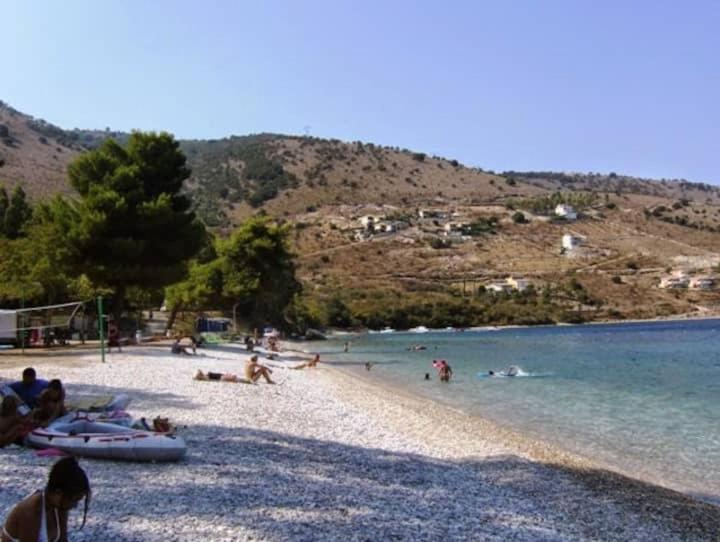 View And Relax Apartment Plataria Bagian luar foto