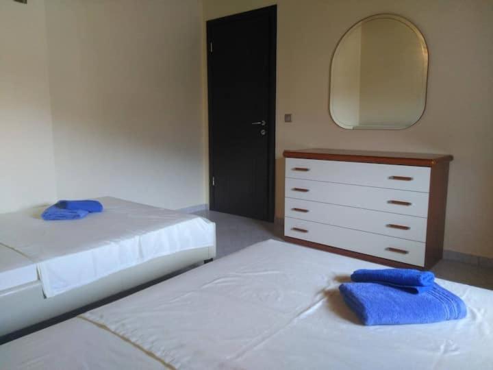 View And Relax Apartment Plataria Bagian luar foto